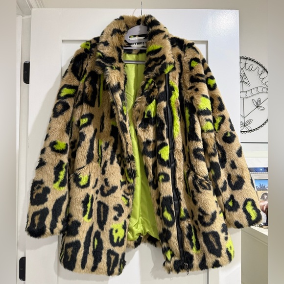 Apparis leopard print faux fur coat - Picture 2 of 4